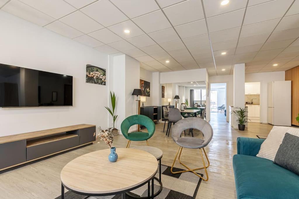 Maricool Minimal Spacious Downtown Loft Candia Esterno foto
